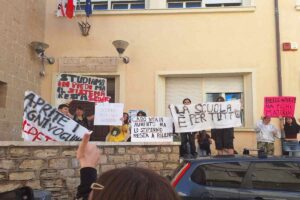 studneti alghero PROTESTA